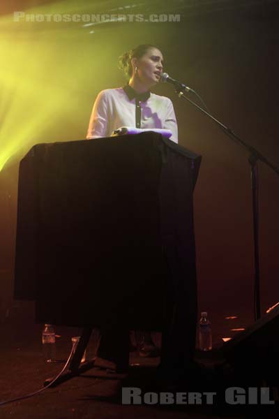 JESSIE WARE - 2012-02-25 - PARIS - Point Ephemere - 